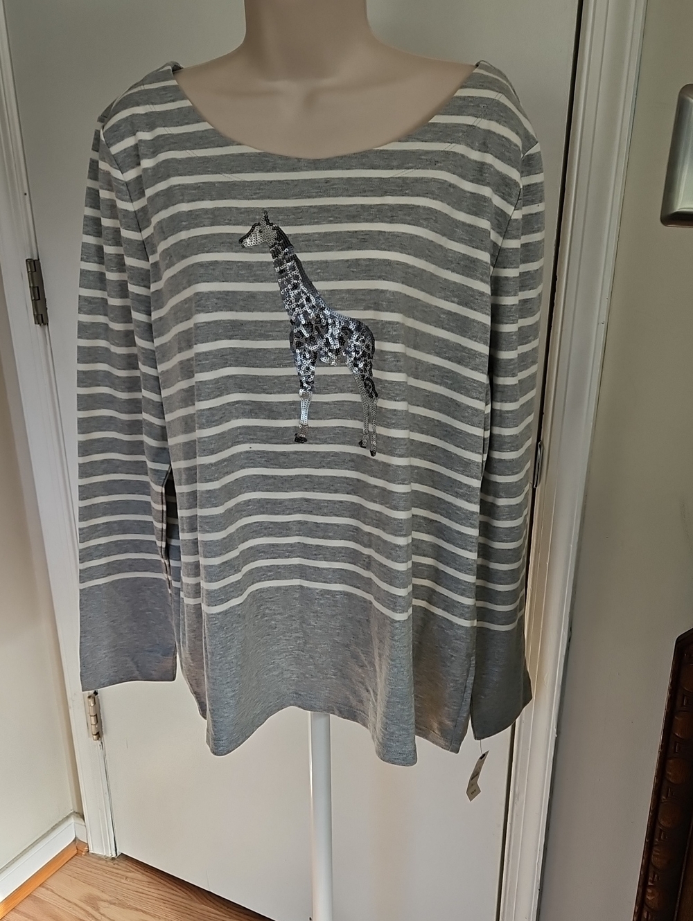 NWT Talbots Sequined Stripped Giraffe Top Size XL.